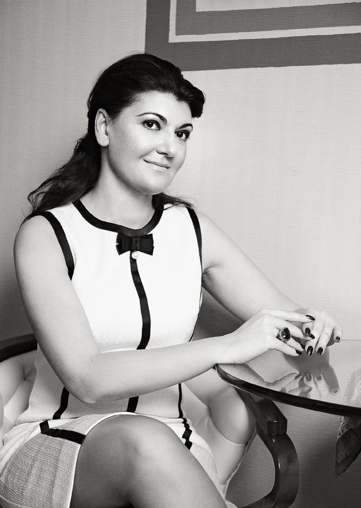 Liana_director AVRORACLINIC.JPG